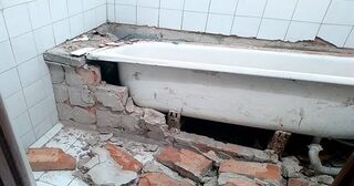 Демонтаж ванны в Верхнем Уфалее от Мастер24 — быстро, недорого, вывоз старой ванны от 1023 руб.